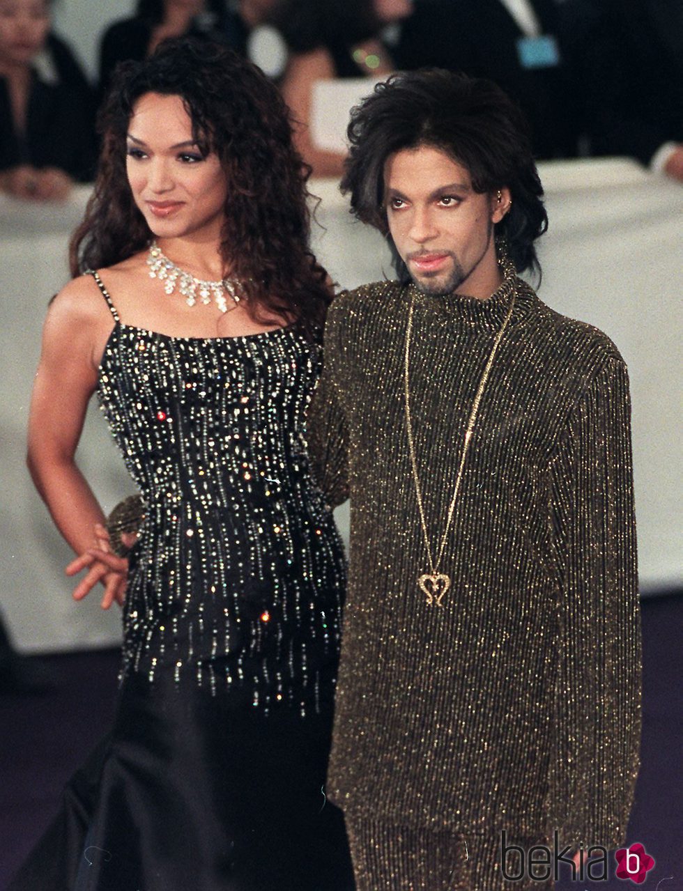 Prince junto con su exesposa Mayte García