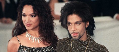 Prince junto con su exesposa Mayte García