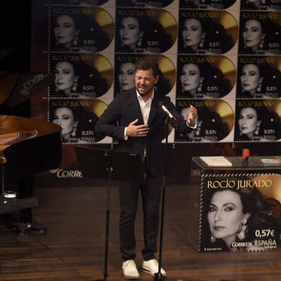 Famosos en la presentación del sello de Rocío Jurado en Madrid