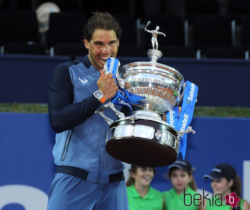 Rafa Nadal celebra su victoria en el Torneo Conde de Godó 2016