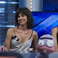 Úrsula Corberó y Amaia Salamanca presentan 'La Embajada' en 'El Hormiguero'