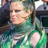 Elizabeth Banks continua como Rita Repulsa en el rodaje de la película 'Power Rangers'