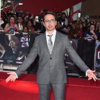 Robert Downey Jr. en la premiere de la película 'Capitán América: Civil War' en Londres