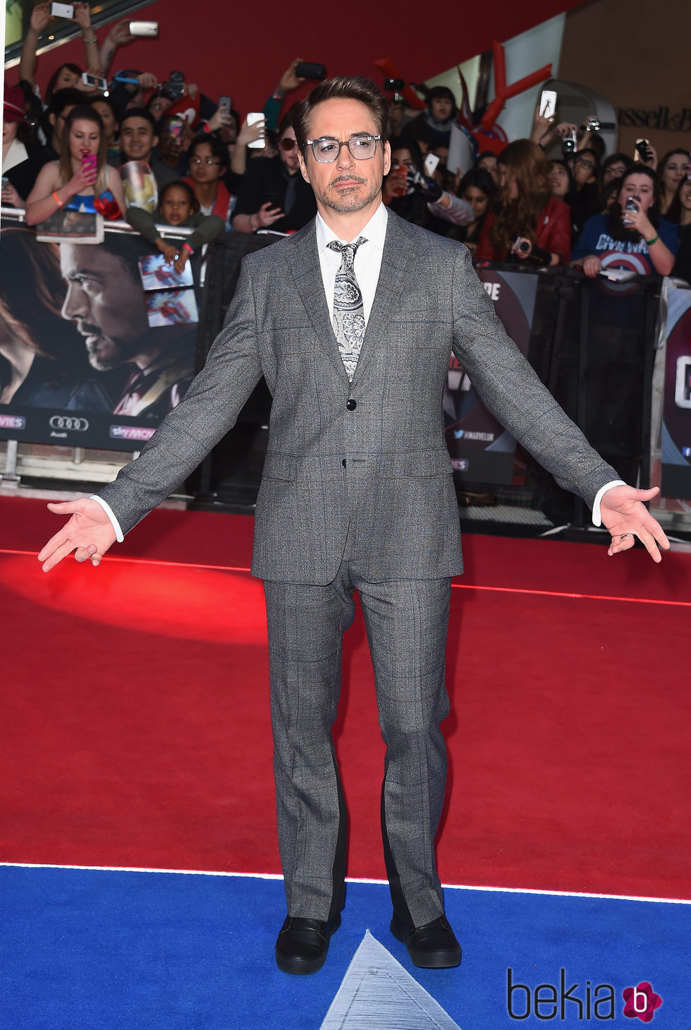 Robert Downey Jr. en la premiere de la película 'Capitán América: Civil War' en Londres