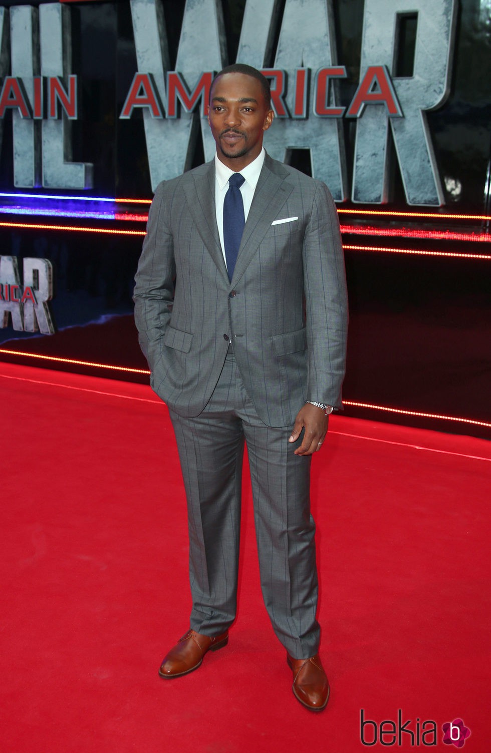 Anthony Mackie en la premiere de la película 'Capitán América: Civil War' en Londres