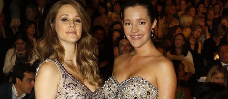 Malena Costa y Astrid Klisans en el desfile de Pronovias de la Barcelona Bridal Fashion Week 2016