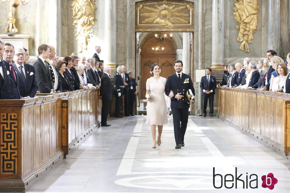 Carlos Felipe y Sofia de Suecia en el Te Deum de 70 cumpleaños de Gustavo de Suecia 