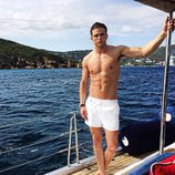 River Viiperi presume de abdominales