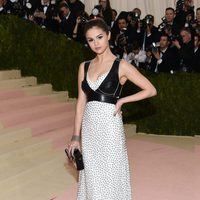 Selena Gomez en  la Gala Met 2016