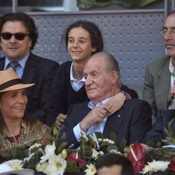 El Rey Juan Carlos, muy cariñoso con su nieta Victoria de Marichalar en el Madrid Open 2016