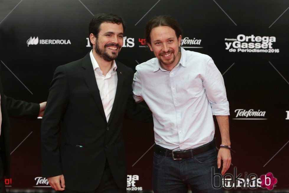 Alberto Garzón y Pablo Iglesias en los Premios Ortega y Gasset 2016