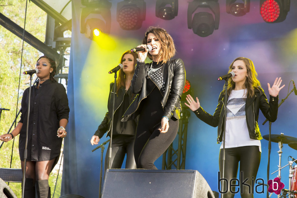 Barei actuando en la Eurovillage de Estocolmo antes de la final de Eurovisión 2016