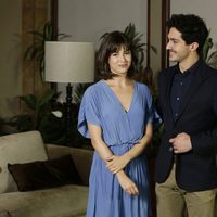 Úrsula Corberó y Chino Darín en la presentación de la serie 'La Embajada'