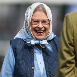 La Reina Isabel ríe divertida en el Royal Windsor Show