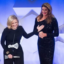 Diane Sawyer y Caitlyn Jenner en GLAAD Media Awards 2016