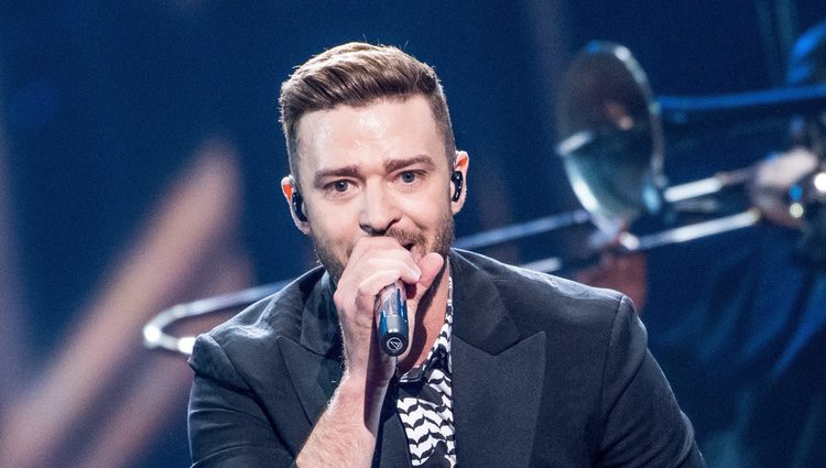 Justin Timberlake actuando en la final de Eurovisión 2016