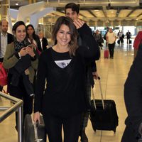 Barei en el aeropuerto de Madrid a su vuelta de Eurovisión 2016