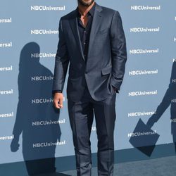 Taylor Kinney en la presentación de la nueva temporada de la NBCUniversal 2016