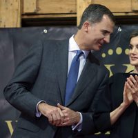 Los Reyes Felipe y Letizia en la visita a la cooperativa Virgen de las Viñas  de Tomelloso