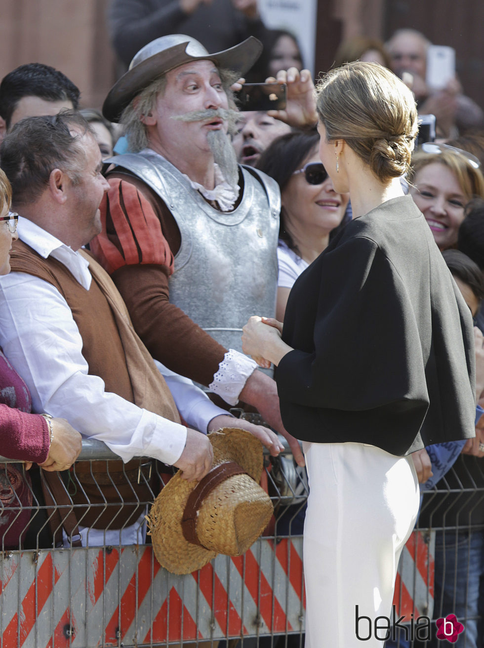 La Reina Letizia con Don Quijote en Villanueva de los Infantes 