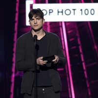 Ashton Kutcher en la gala de los Premios Billboard 2016