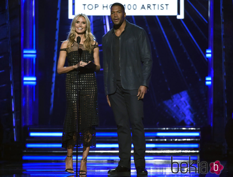 Heidi Klum y Michael Strahan en la gala de los Premios Billboard 2016