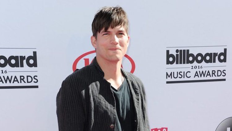 Ashton Kutcher en los Premios Billboard 2016