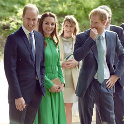 Los Duques de Cambridge y el Príncipe Harry en la Chelsea Flower Show 2016