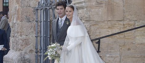 Alejandro Santo Domingo y Charlotte Wellesley durante su boda en Granada