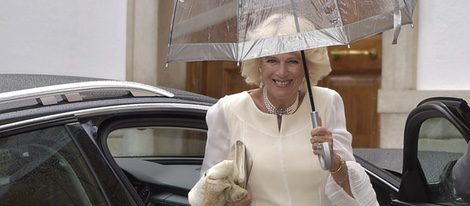 Camilla de Cornualles durante la boda de Alejandro Santo Domingo y Charlotte Wellesley