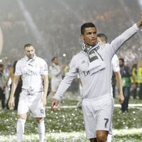 Cristiano Ronaldo con su hijo en la celebración de la undécima Champions en el Santiago Bernabéu