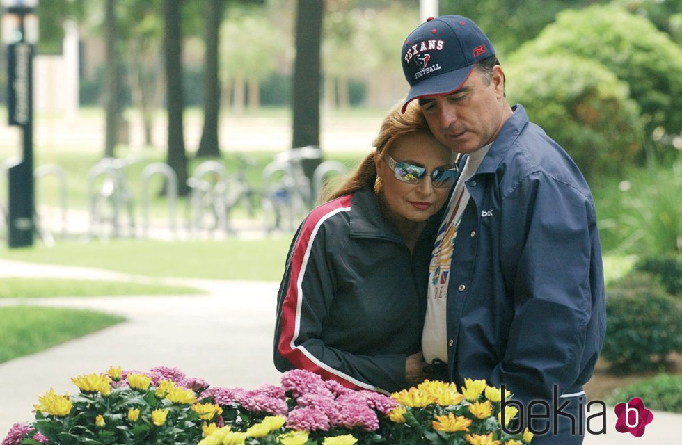 Rocío Jurado y José Ortega Cano en el Hospital Andersson de Houston