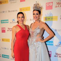 Raquel Revuelta y Noelia López en la presentación de la colección de María José Suárez en pasarela SIQ en Sevilla