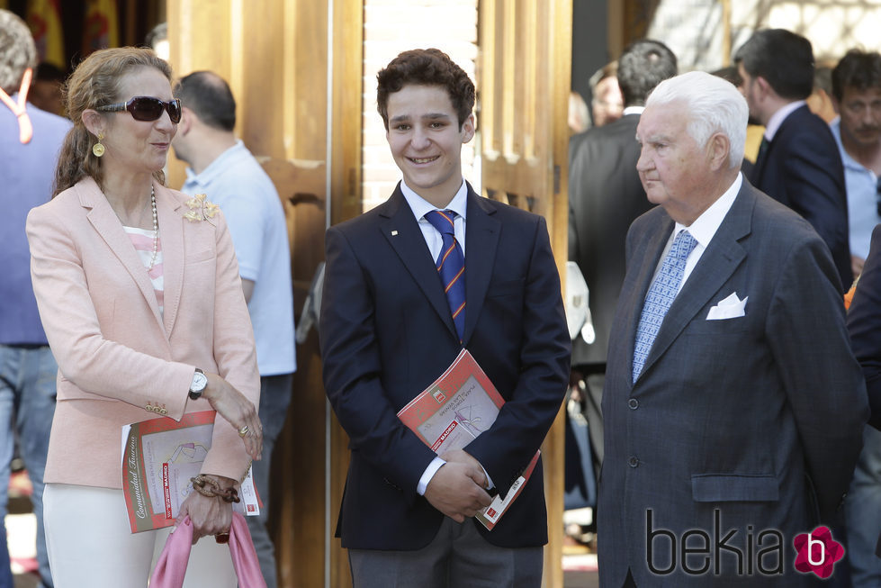 Froilán, muy sonriente junto a la Infanta Elena en la corrida de la Beneficencia 2016