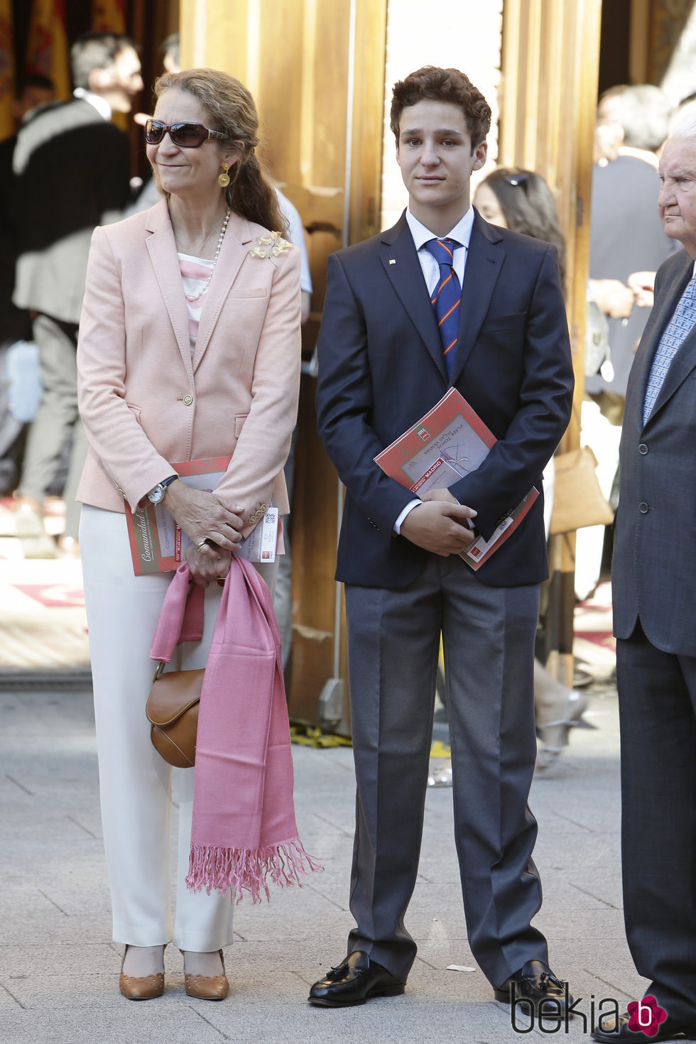 La Infanta Elena y Froilán en la corrida de la Beneficencia 2016