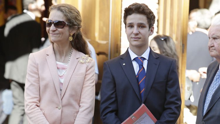 La Infanta Elena y Froilán en la corrida de la Beneficencia 2016