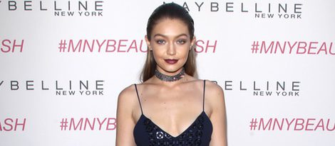 Gigi Hadid en la presentación de cosméticos de Maybeline 2016