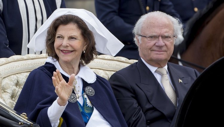 Carlos Gustavo y Silvia de Suecia en el Día Nacional de Suecia 2016