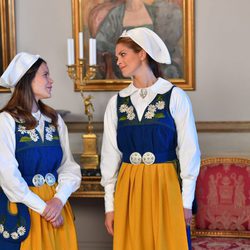 Sofia Hellvist y Magdalena de Suecia en el Día Nacional de Suecia 2016