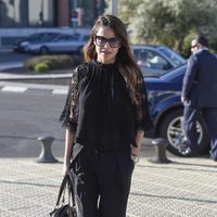 Mónica Hoyos en el funeral del hermano de Ivonne Reyes