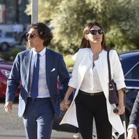 Ivonne Reyes y su hijo Alejandro en el funeral de David Fernando Reyes