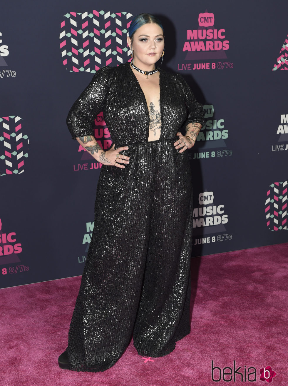 Elle King en los CMT Music Awards 2016