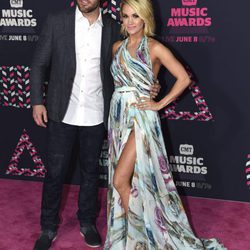 Carrie Underwood y Mike Fisher en los CMT Music Awards 2016