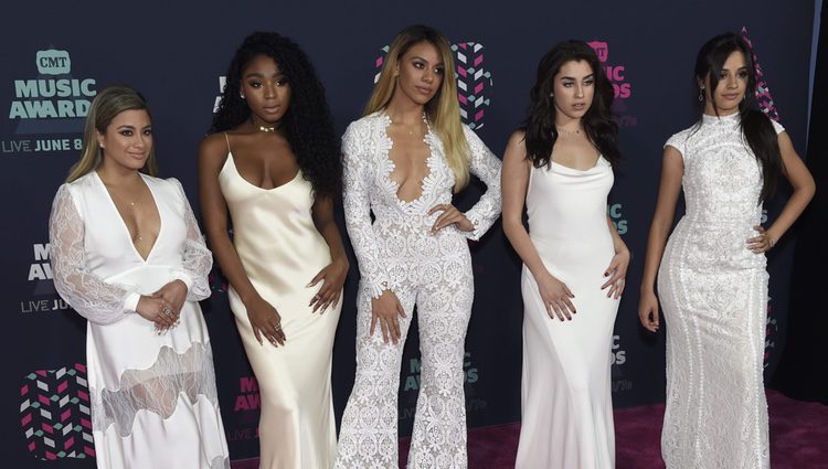 Fifth Harmony en los CMT Music Awards 2016