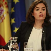 Soraya Sáenz de Santamaría durante una rueda de prensa en el Palacio de la Moncloa