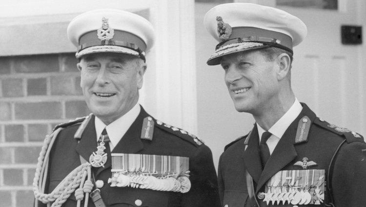 El Duque de Edimburgo con su tío Lord Mountbatten