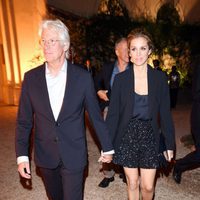 Richard Gere y Alejandra Silva paseando por Roma cogidos de la mano