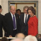 Los Reyes Juan Carlos y Sofía en la presentación de la autobiografía de Siméon de Bulgaria