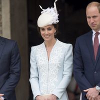 La Duquesa de Cambridge en la misa por el 90 cumpleaños de la Reina Isabel II de Inglaterra