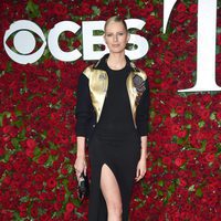 Karolina Kurkova en los Premios Tony 2016